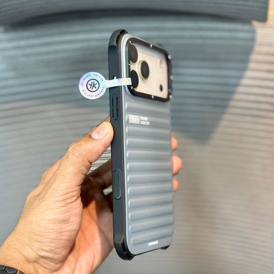 Luxora Wave MagSafe iPhone 17 Pro Case
