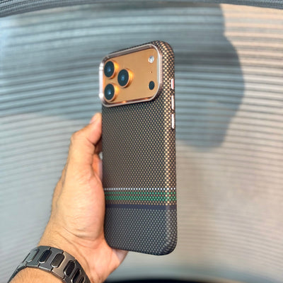 FibreLux Brown MagSafe iPhone 17 Case